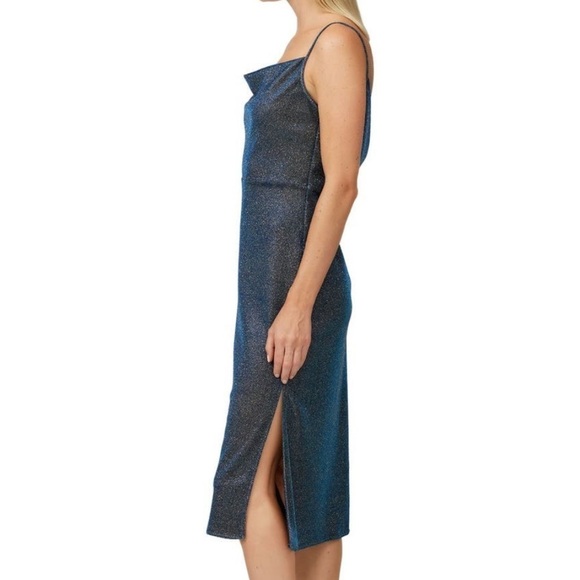 VEDA
Mystery Lurex Dress - Picture 2 of 13